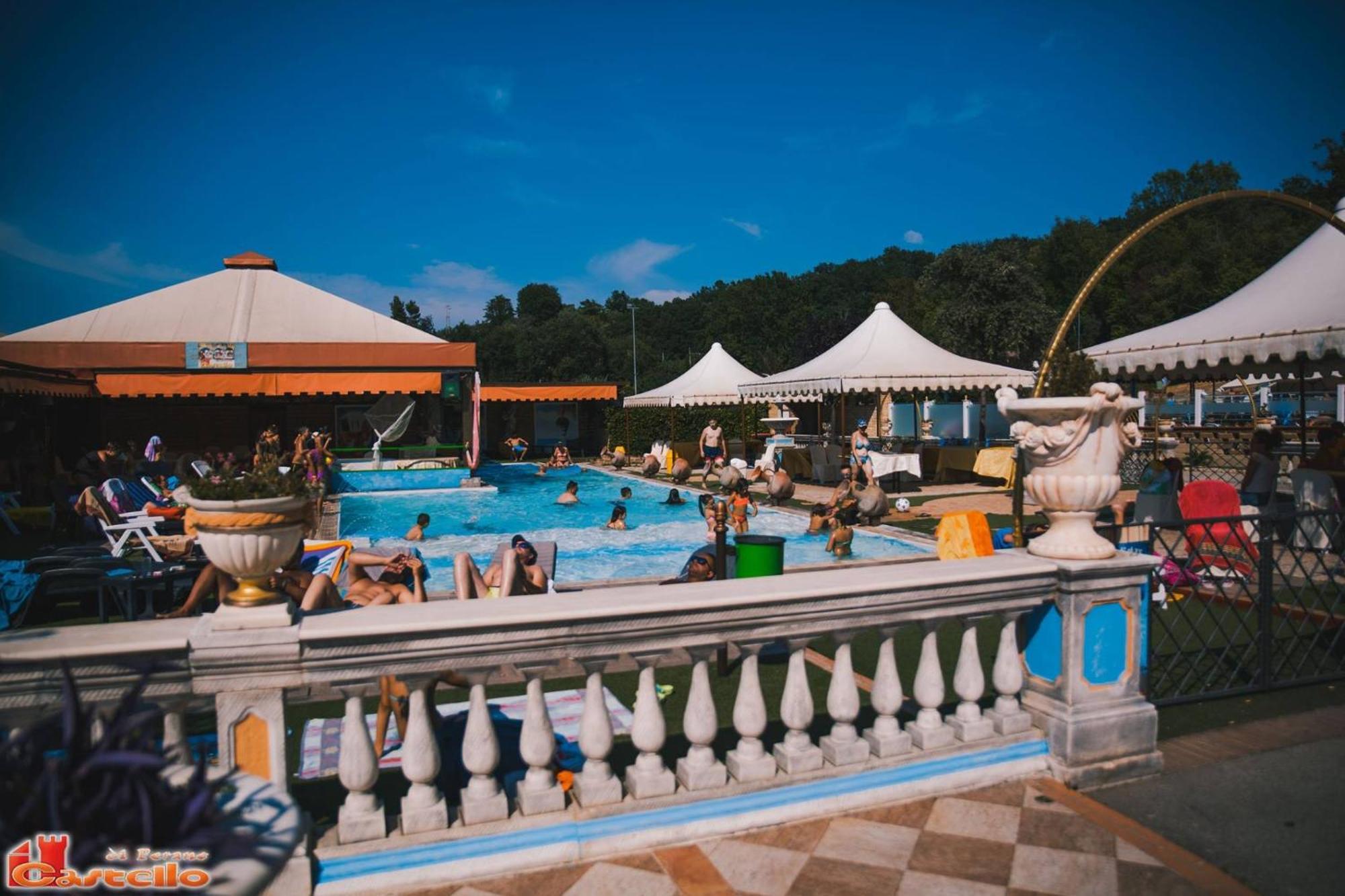 Il Castello Di Perano Hotel ภายนอก รูปภาพ
